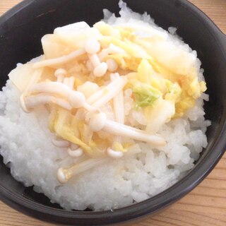 えのきと白菜の味噌煮丼♪(*˙˘˙*)